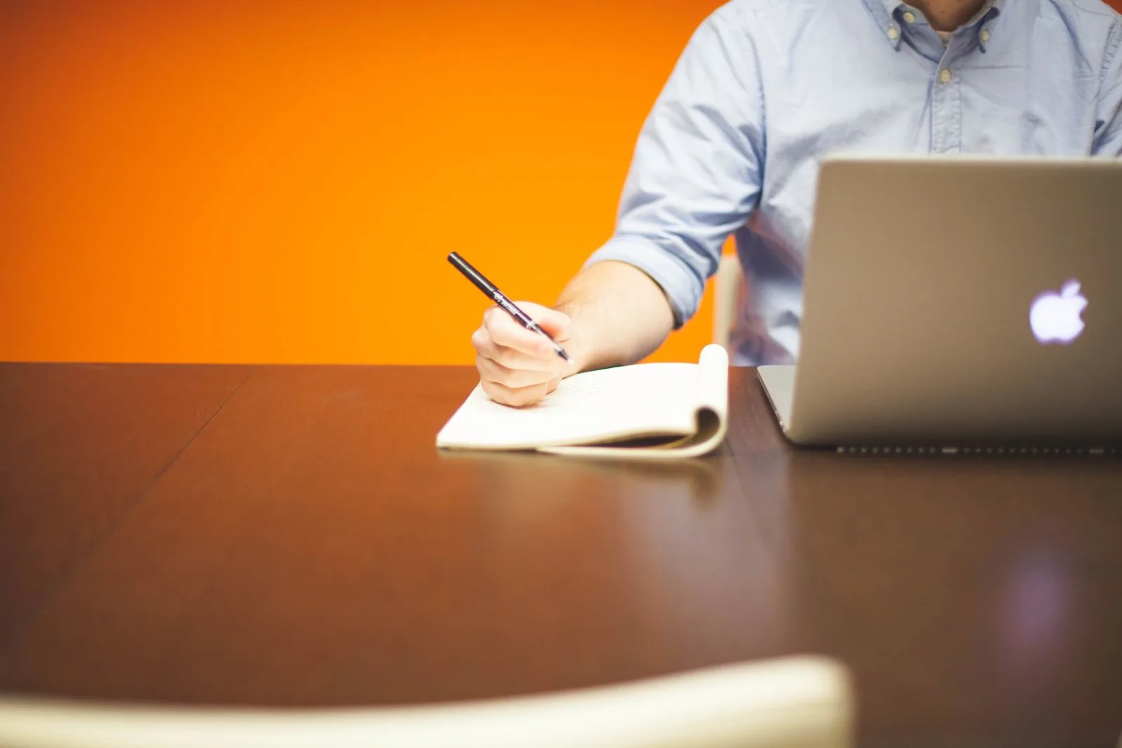 Customizing resume content for specific job requirements